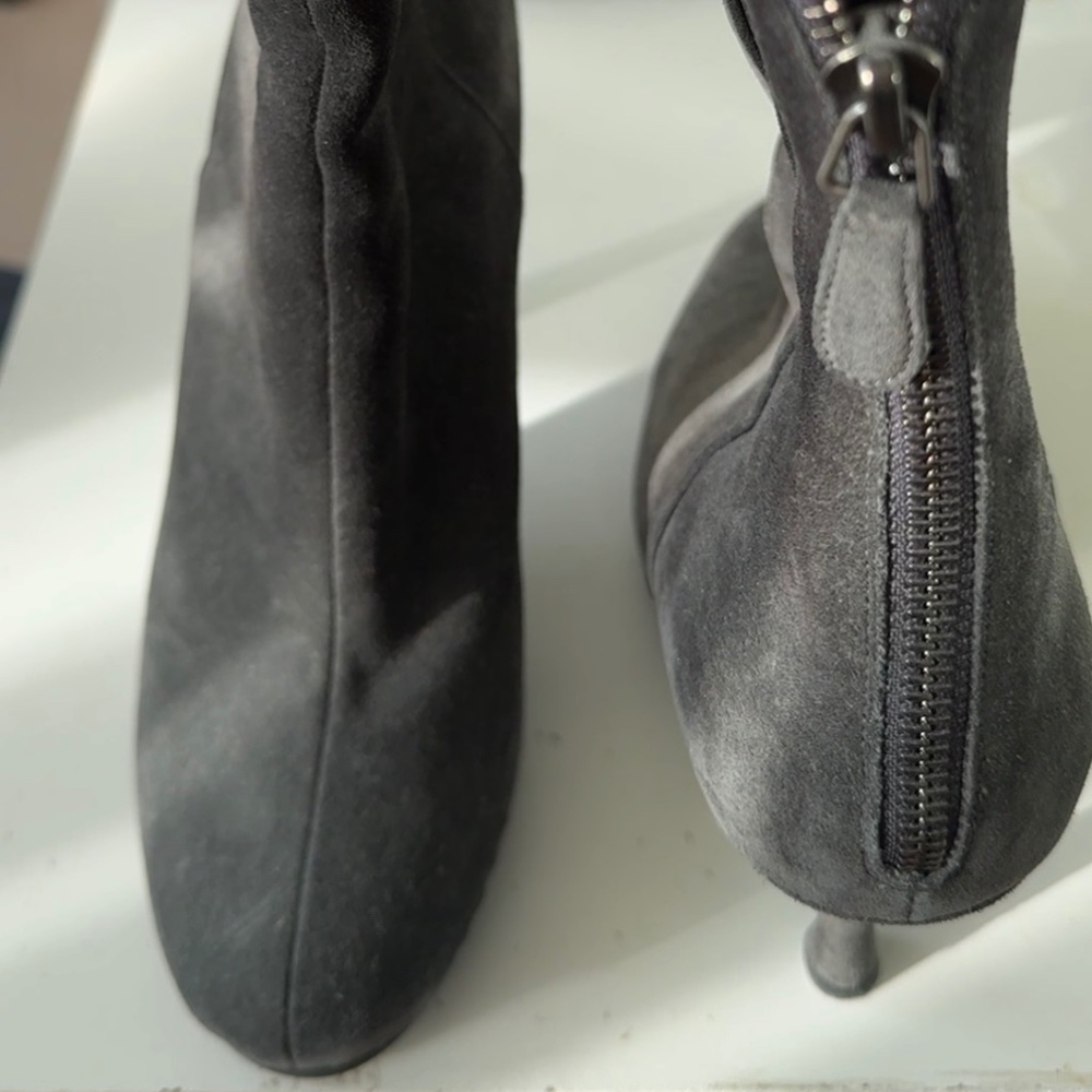 Pristine Balenciaga boots sz 38